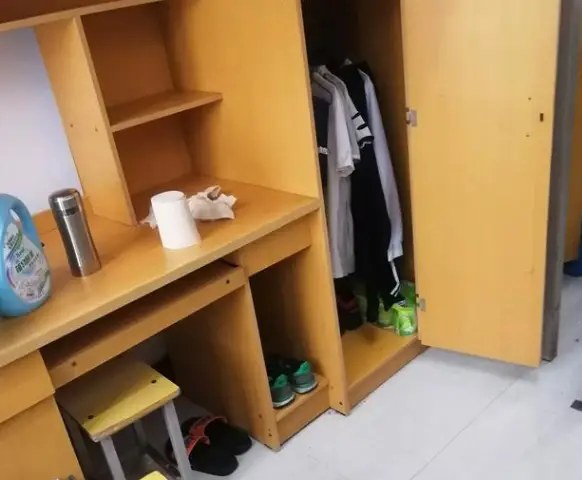 大学宿舍类型及费用介绍，公办与私立差异大